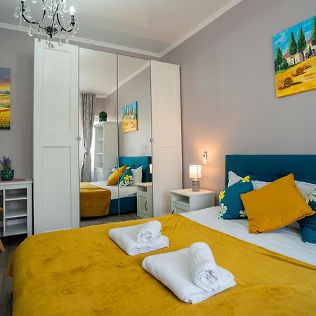 Chic Studio Old City Center - Ivo19 Бухарест Экстерьер фото