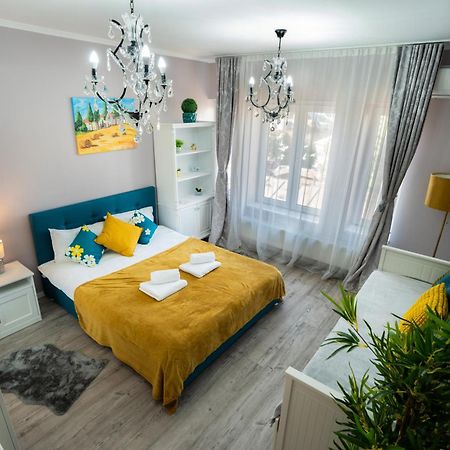 Chic Studio Old City Center - Ivo19 Бухарест Экстерьер фото