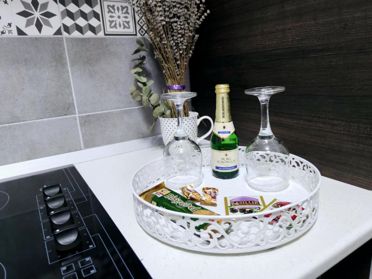 Chic Studio Old City Center - Ivo19 Бухарест Экстерьер фото