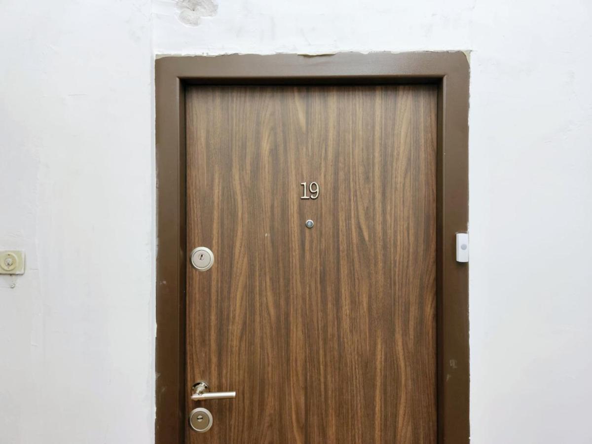 Chic Studio Old City Center - Ivo19 Бухарест Экстерьер фото
