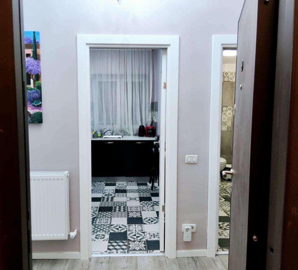 Chic Studio Old City Center - Ivo19 Бухарест Экстерьер фото