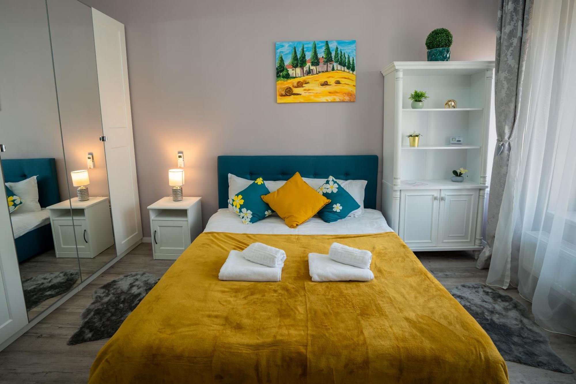Chic Studio Old City Center - Ivo19 Бухарест Экстерьер фото